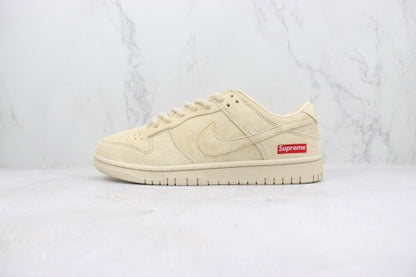 Nike Dunk x Supreme Cream