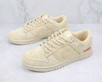 Nike Dunk x Supreme Cream