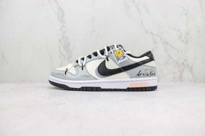 Nike Dunk Low - Panda Prank