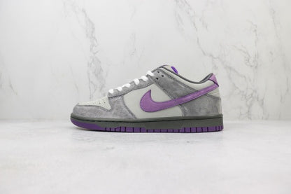 Nike Dunk Low - Purple Pigeon