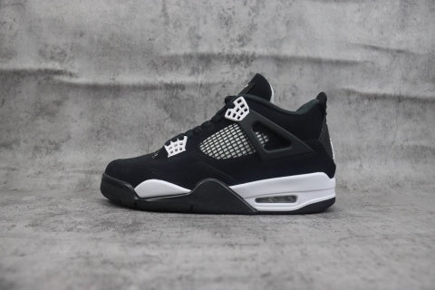 Air Jordan 4 - Retro White Thunder