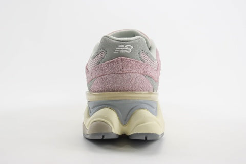 New Balance 9060 - Pink