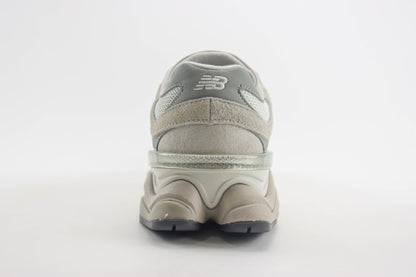 New Balance - 9060 Beige